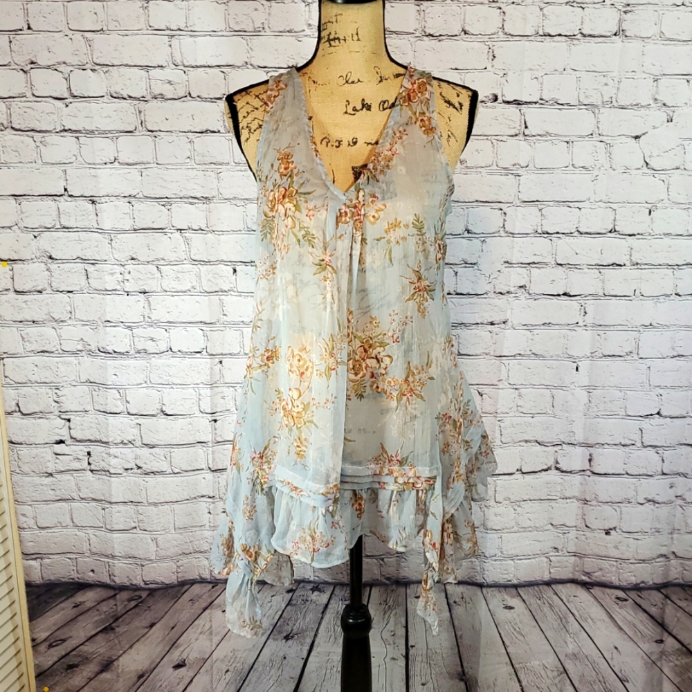 Jessica Simpson Maternity Floral Sleeveless Blouse with Ruffle Hem Size M EUC